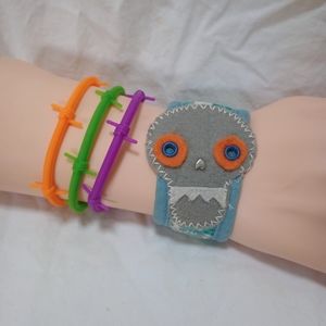 Upcycled Skull Bracelet Neon Barbwire Set Rave Festival Party Fun Fashion Gothic